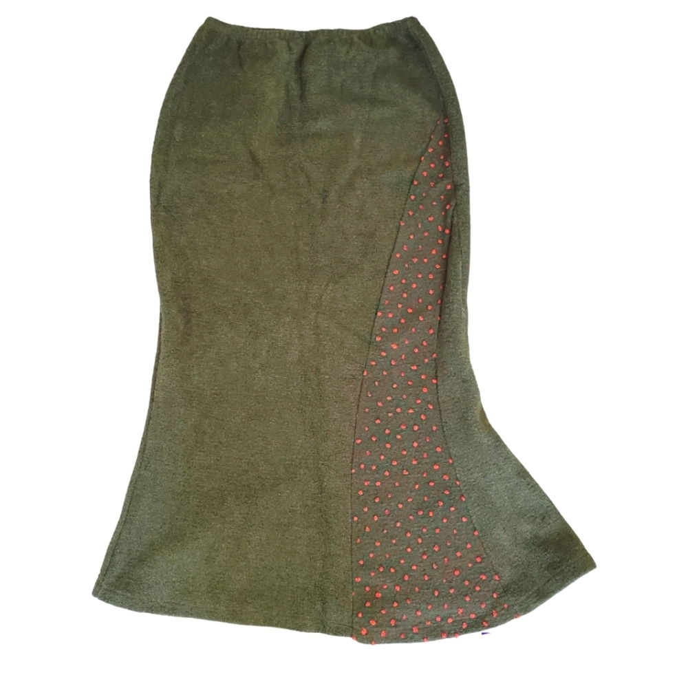 Green knit maxi skirt with orange polkadots